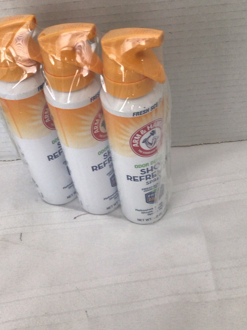 Arm & Hammer Odor Deodorizing Shoe Refresh Spray - White with Orange Cap  sealed